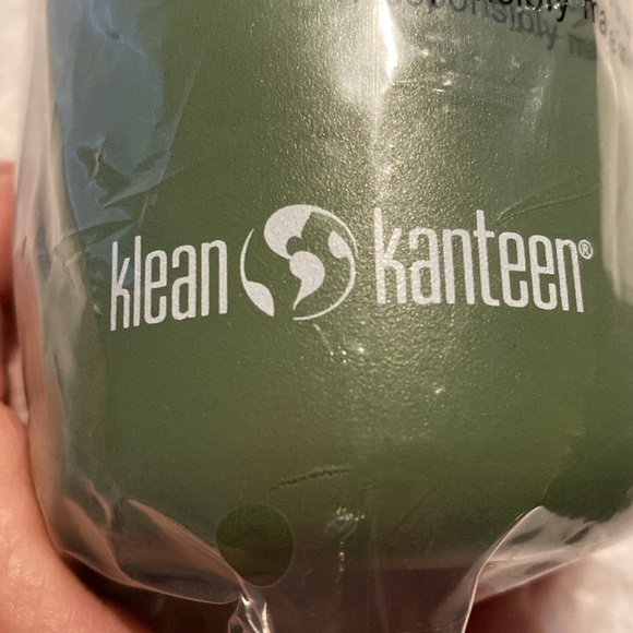 Pink Kleen Kanteen, NWT, water bottle. Green “Be Kind to the Planet” - Picture 5 of 5